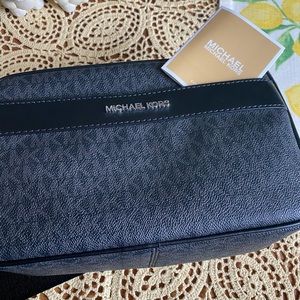 Women’s Michael Kors Cross Body Bag